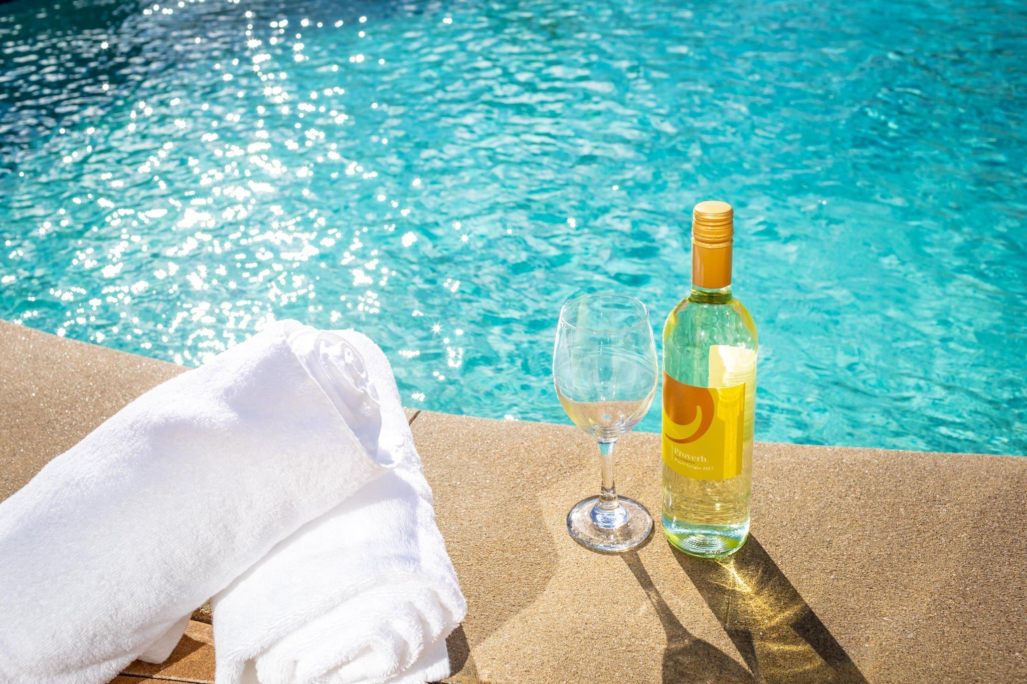 Отель Crowne Plaza Charleston By Ihg Север Чарлстон Экстерьер фото