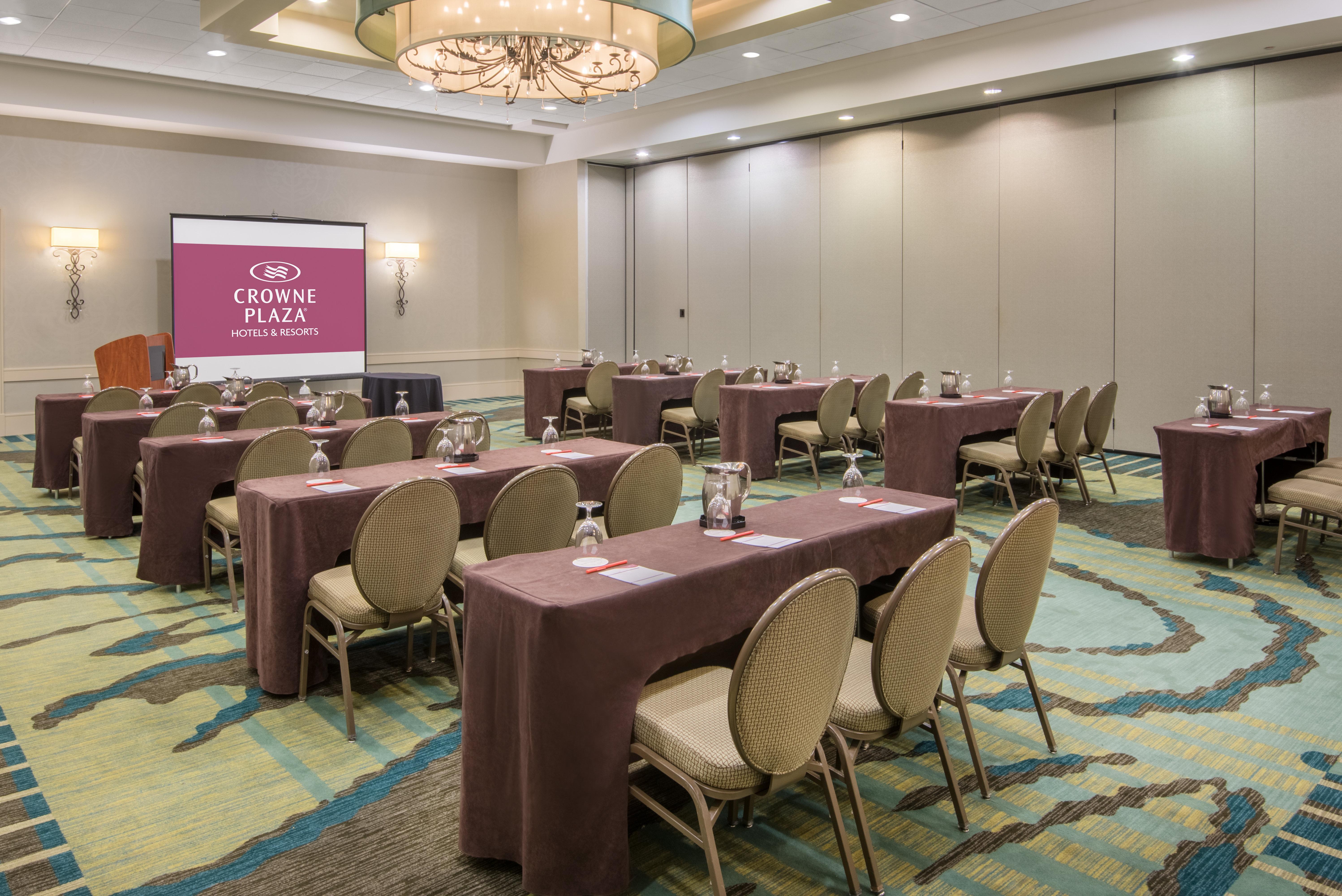 Отель Crowne Plaza Charleston By Ihg Север Чарлстон Экстерьер фото
