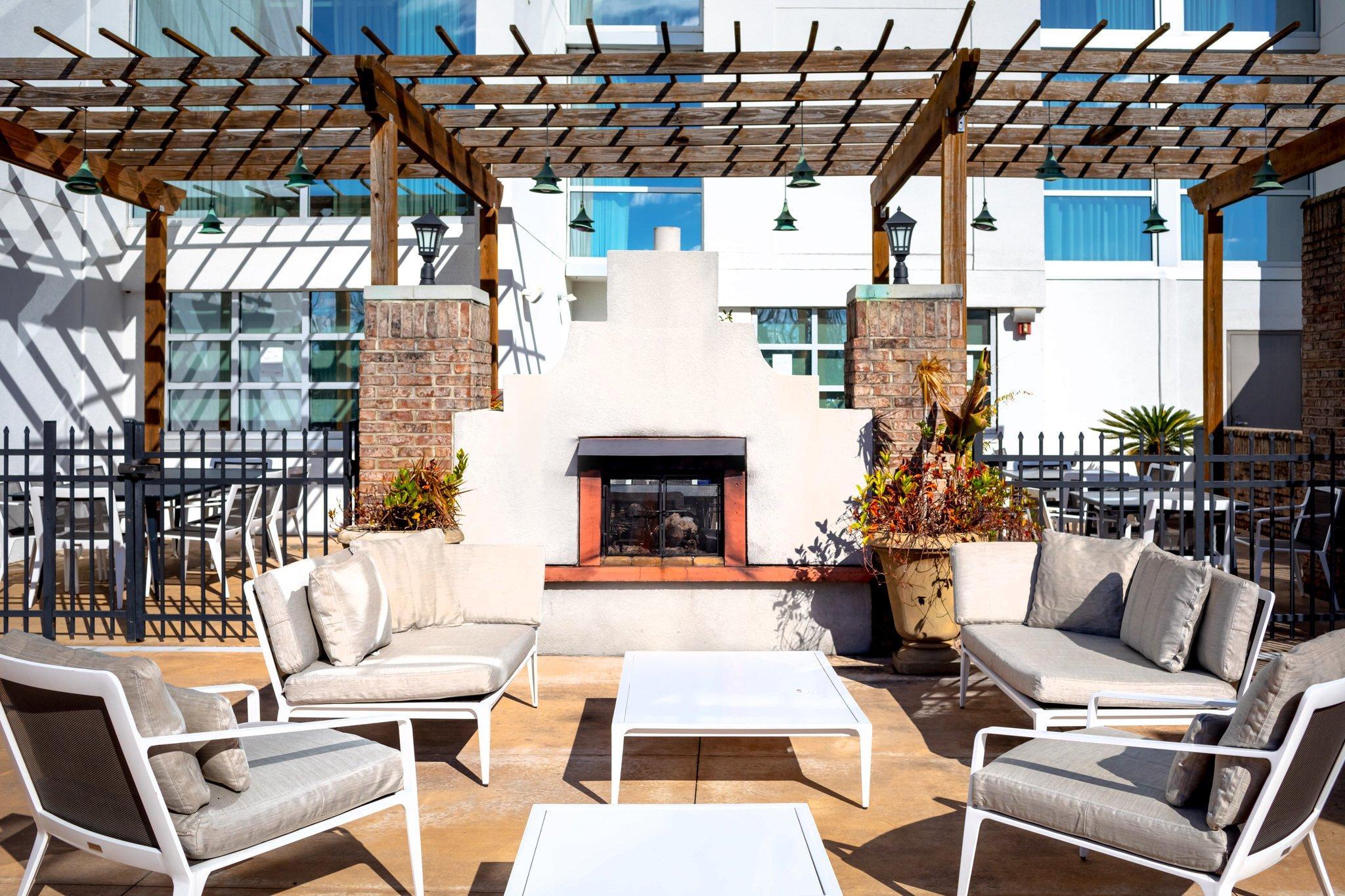 Отель Crowne Plaza Charleston By Ihg Север Чарлстон Экстерьер фото