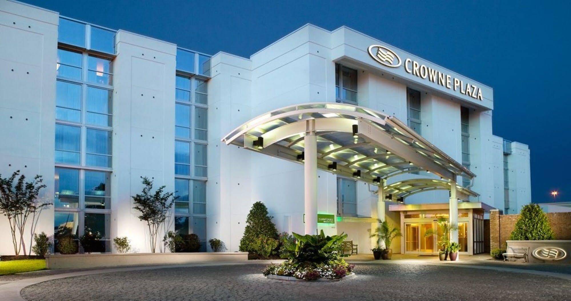 Отель Crowne Plaza Charleston By Ihg Север Чарлстон Экстерьер фото